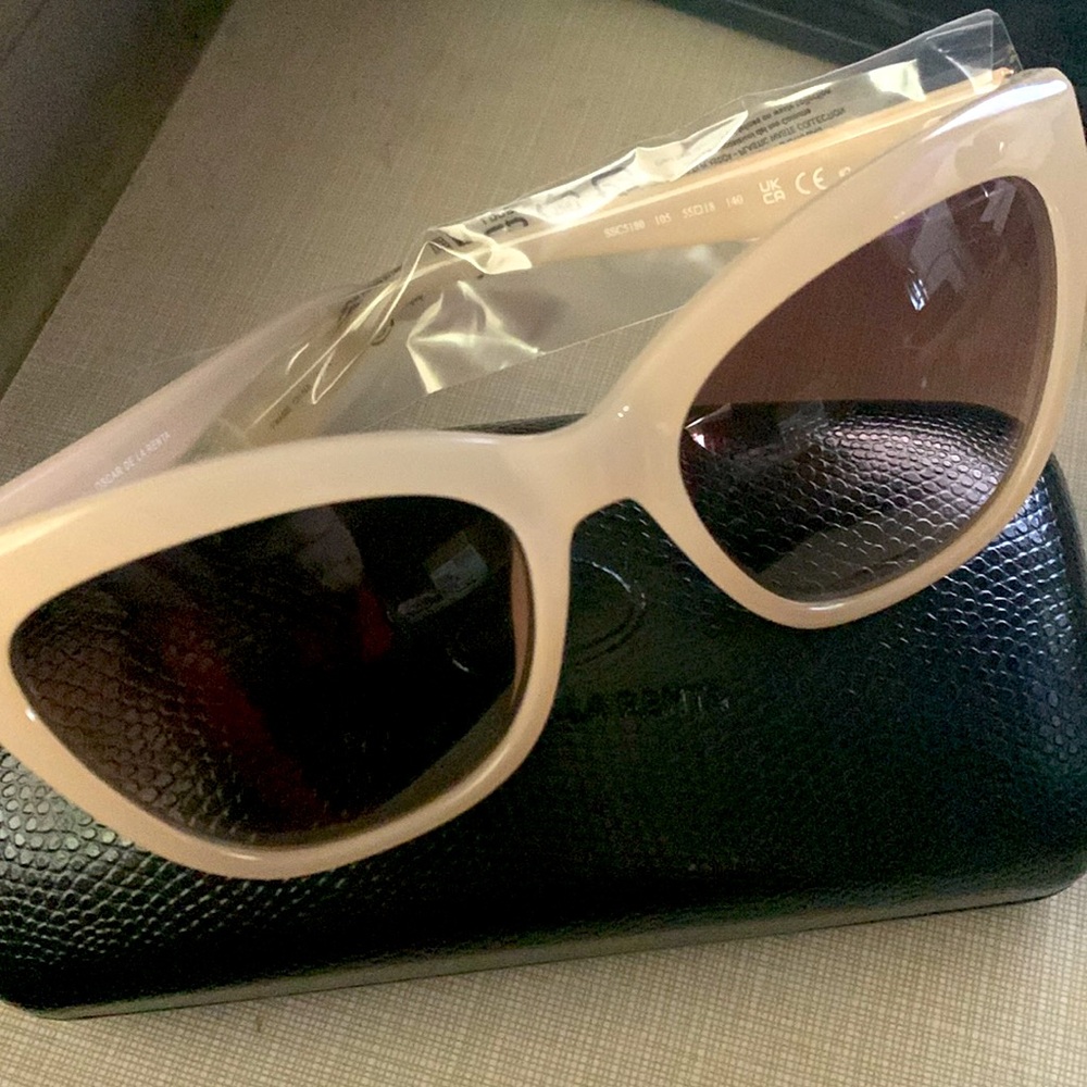 Glam Cat Eye Sunglasses beautiful design - Picture 2 of 9